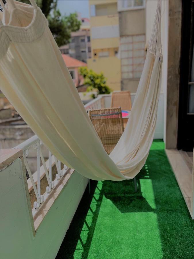 Ateliersurf29 Guest House Almada Buitenkant foto