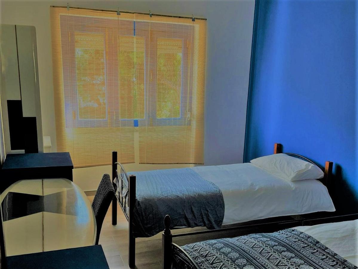 Ateliersurf29 Guest House Almada Buitenkant foto