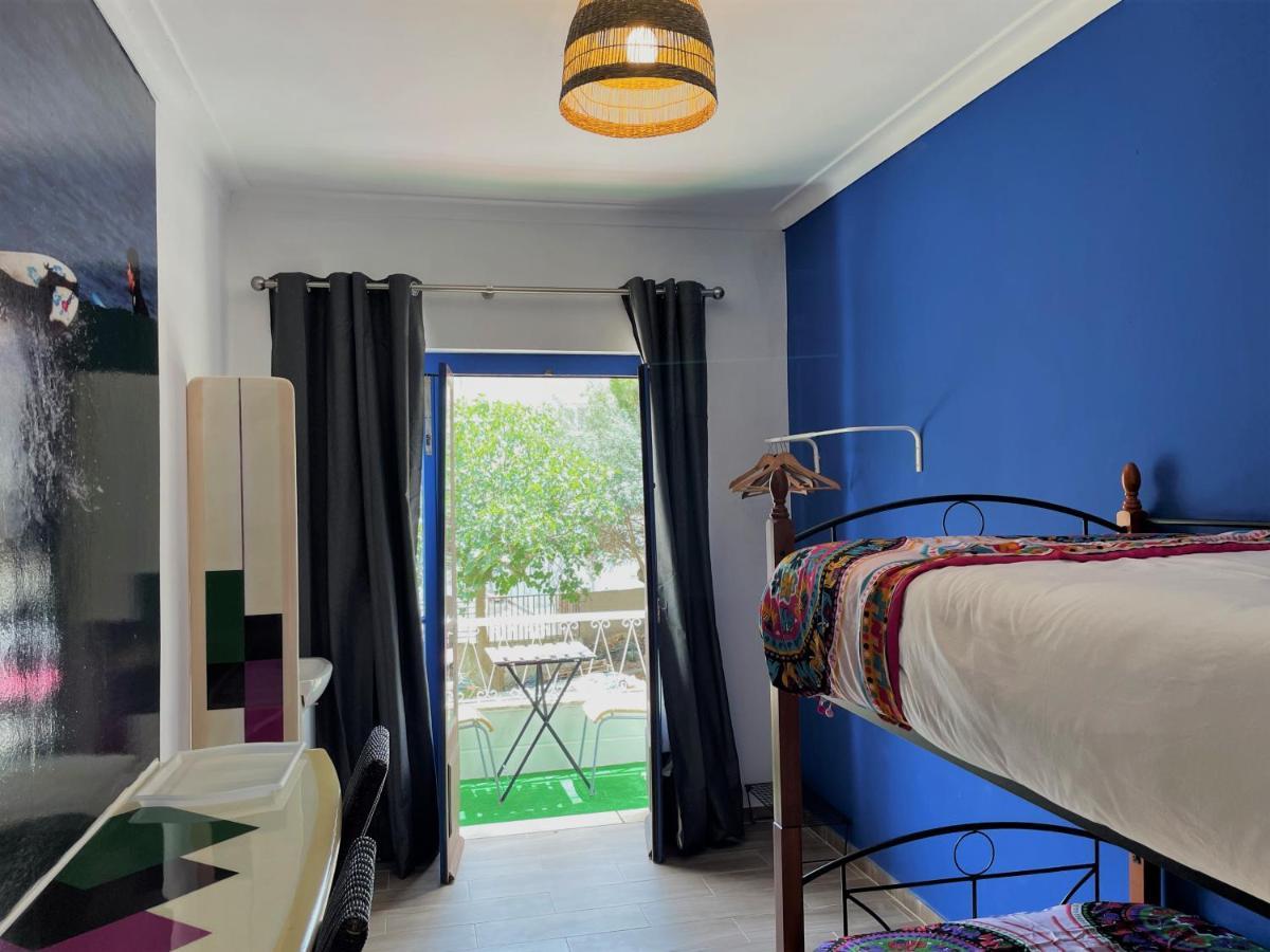 Ateliersurf29 Guest House Almada Buitenkant foto