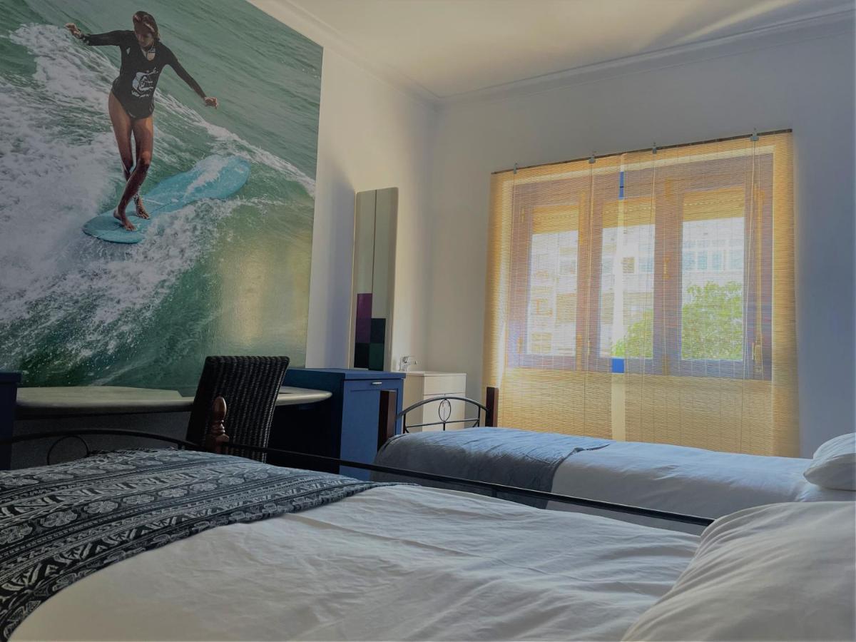 Ateliersurf29 Guest House Almada Buitenkant foto